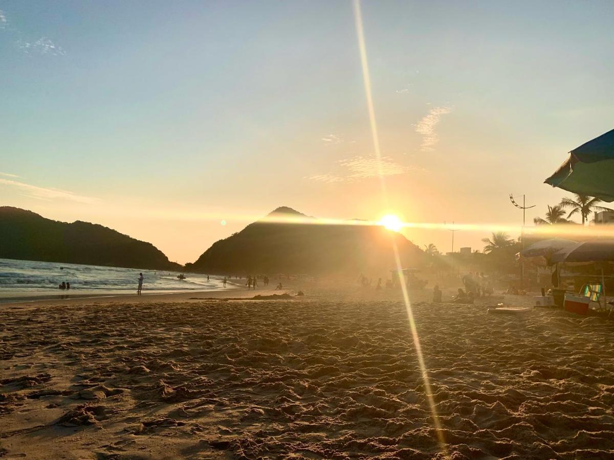 Lindo Apto Com Piscina A 150M Da Praia Do Tombo Guarujá Zewnętrze zdjęcie